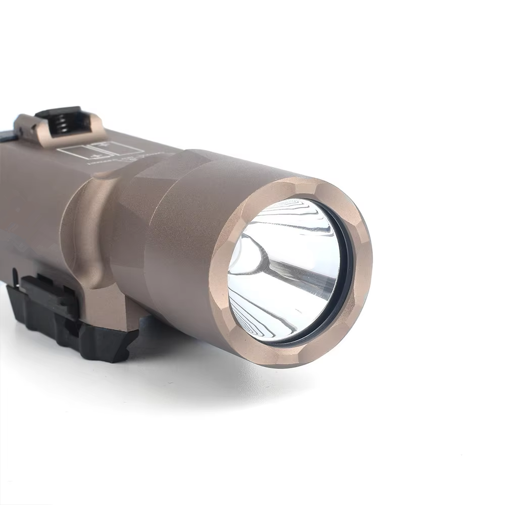 Latarka taktyczna Metal X300U  – Outdoor Hunting Lights recenzja i cena